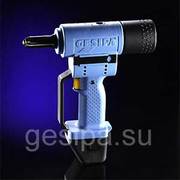 Заклепочник аккумуляторный Gesipa AccuBird.